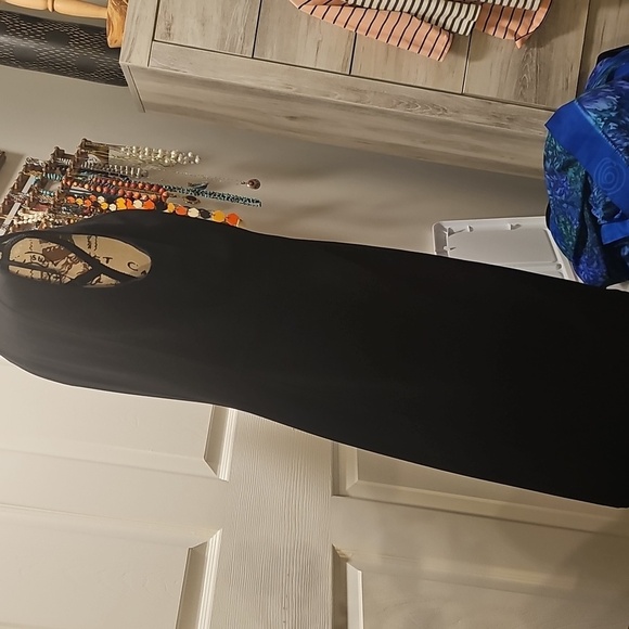 Classic Calvin Klein Little Black Dress - Picture 3 of 16